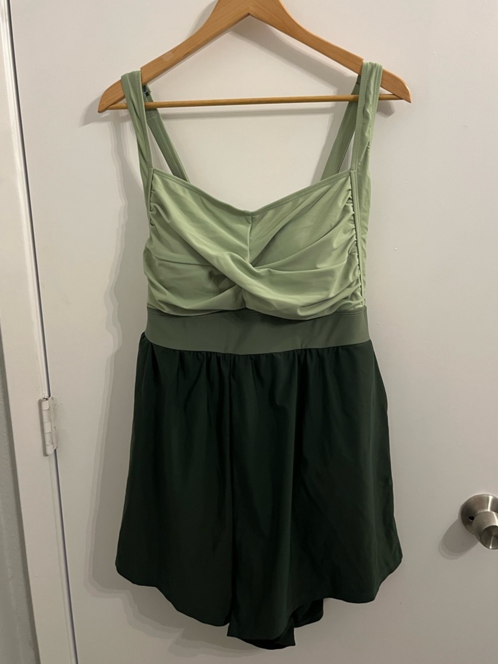 NWT BloomChic One Piece Swimsuit Light & Dark Green Size 22-24 Swim Dress